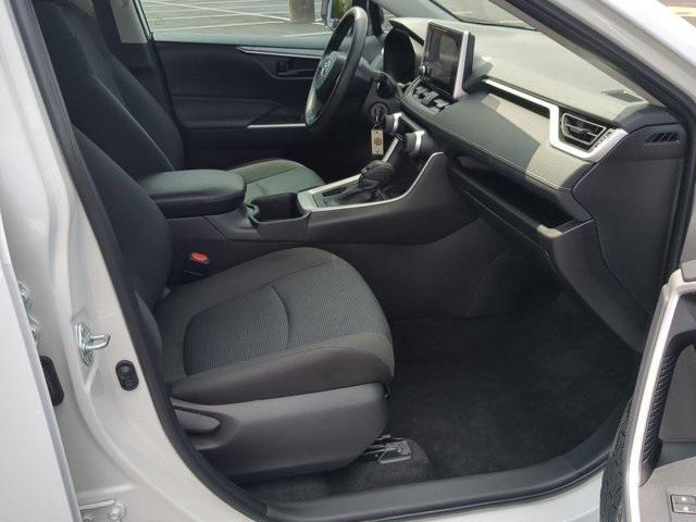 Photo of 2024 Ice Cap Toyota RAV4
