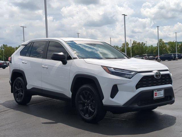 Photo of 2024 Ice Cap Toyota RAV4