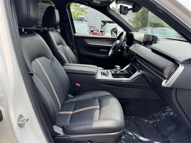 Photo of 2025 Rhodium White Premium Mazda CX-90 PHEV
