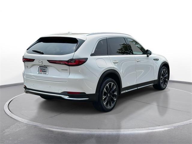 Photo of 2025 Rhodium White Premium Mazda CX-90 PHEV