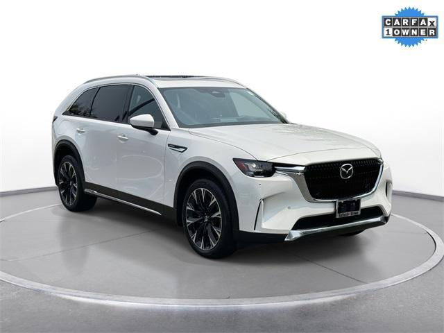 Photo of 2025 Rhodium White Premium Mazda CX-90 PHEV
