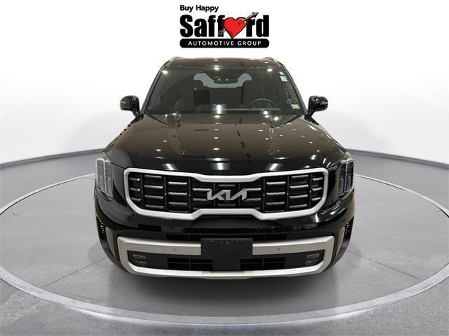 Photo of 2024 Ebony Black Kia Telluride