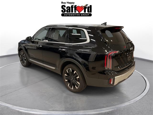 Photo of 2024 Ebony Black Kia Telluride