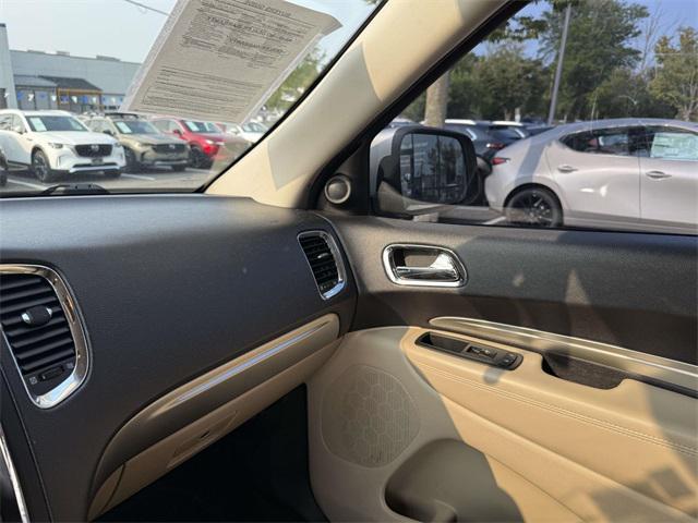 Photo of 2014 Sandstone Pearlcoat Dodge Durango