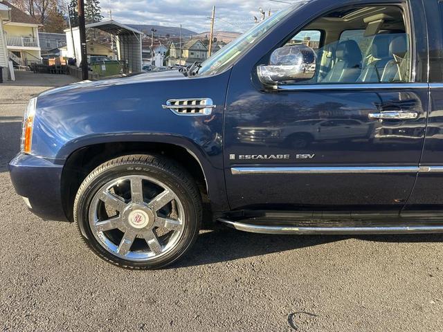 Photo of 2008 Dark Blue Cadillac Escalade ESV
