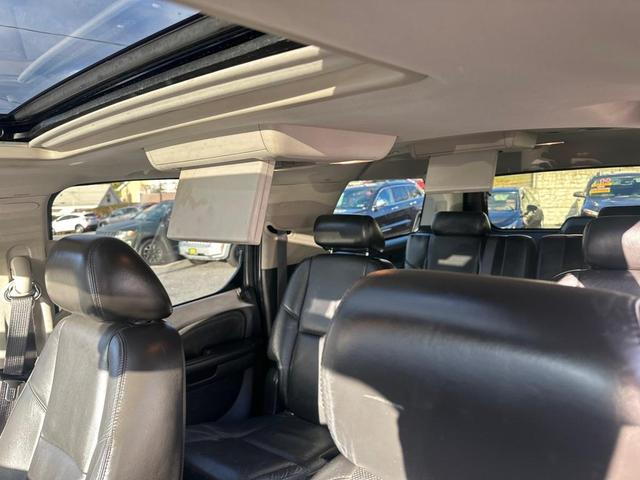Photo of 2008 Dark Blue Cadillac Escalade ESV