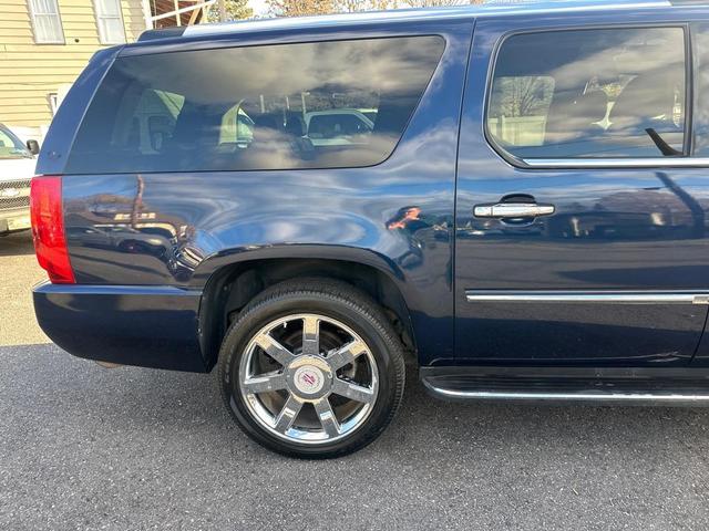 Photo of 2008 Dark Blue Cadillac Escalade ESV