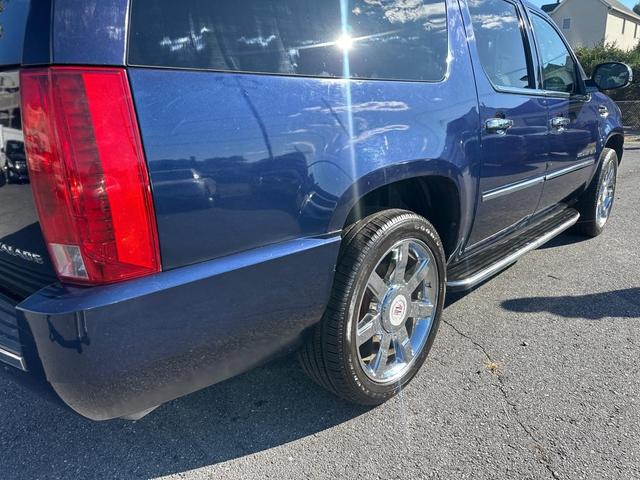 Photo of 2008 Dark Blue Cadillac Escalade ESV