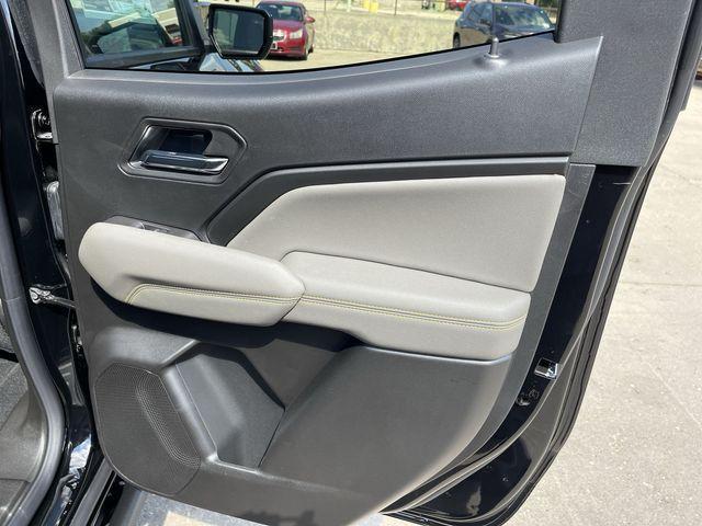Photo of 2025 Black Chevrolet Colorado