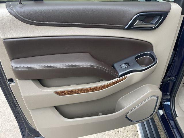 Photo of 2019 Blue Velvet Metallic Chevrolet Suburban