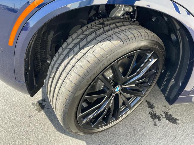 Photo of 2026 Tanzanite Blue II Metallic BMW X5