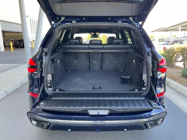 Photo of 2026 Tanzanite Blue II Metallic BMW X5