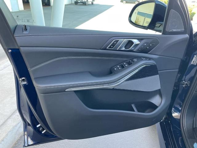 Photo of 2026 Tanzanite Blue II Metallic BMW X5