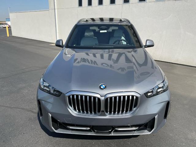 Photo of 2026 Gray Metallic BMW X5
