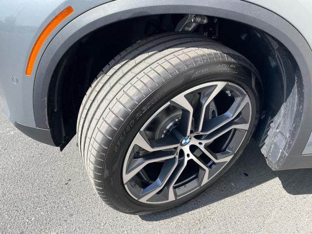 Photo of 2026 Gray Metallic BMW X5