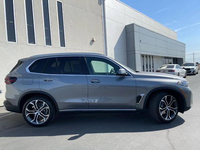 Photo of 2026 Gray Metallic BMW X5