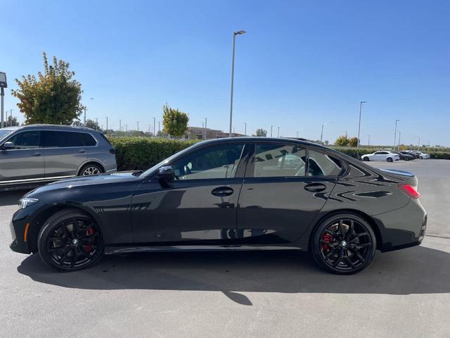 Photo of 2025 Black Sapphire Metallic BMW 330