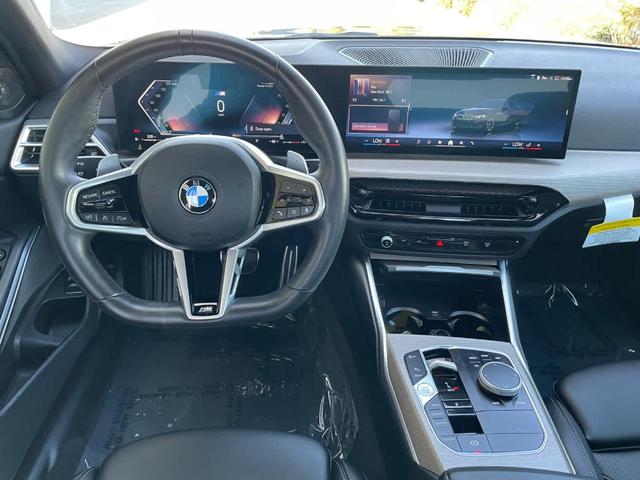 Photo of 2025 Black Sapphire Metallic BMW 330