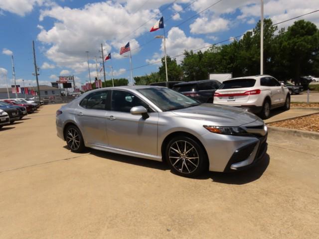 Photo of 2023 CELESTIAL SILVER Toyota Camry