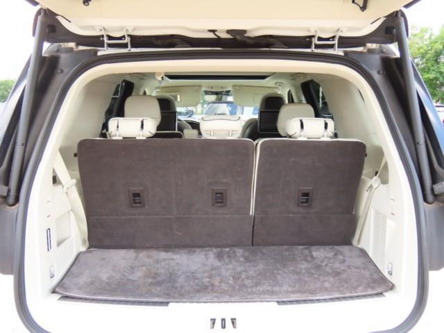 Photo of 2020 Pristine White Lincoln Navigator