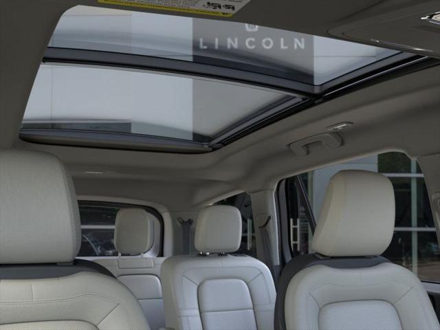 Photo of 2025 Red Carpet Tinted Clearcoat Lincoln Aviator