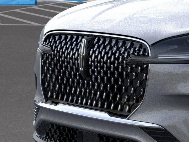 Photo of 2025 Asher Gray Metallic Clearcoat Lincoln Aviator