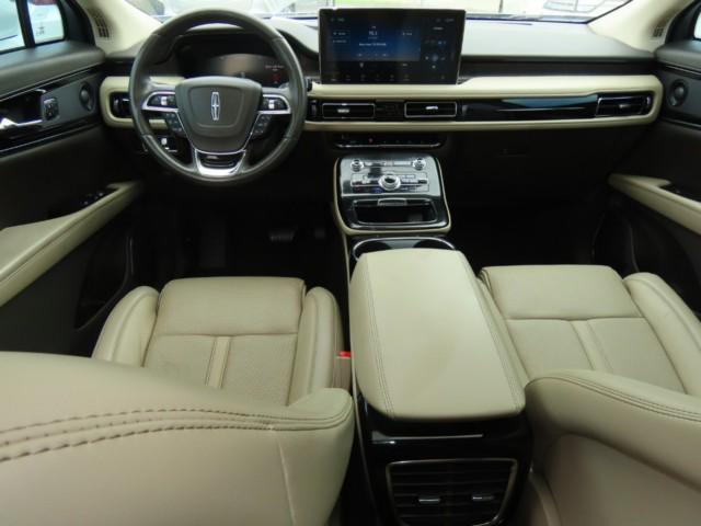 Photo of 2022 Pristine White Metallic Tri-Coat Lincoln Nautilus