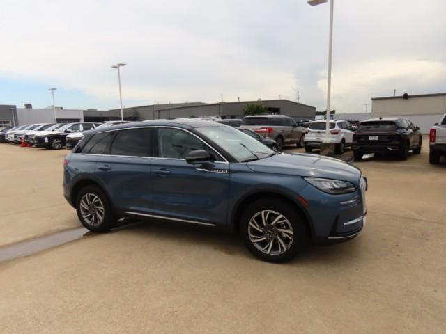 Photo of 2024 Whisper Blue Metallic Clearcoat Lincoln Corsair