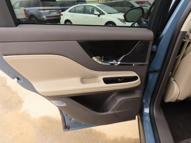Photo of 2024 Whisper Blue Metallic Clearcoat Lincoln Corsair