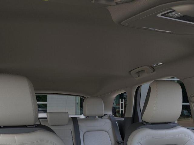 Photo of 2025 Infinite Black Metallic Clearcoat Lincoln Corsair