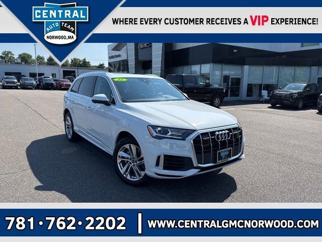 Photo of 2022 Glacier White Metallic Audi Q7