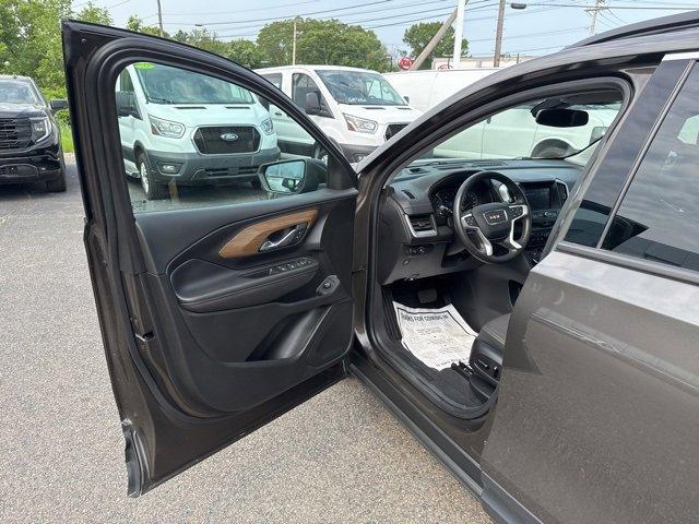 Photo of 2020 Smokey Quartz Metallic GMC Terrain
