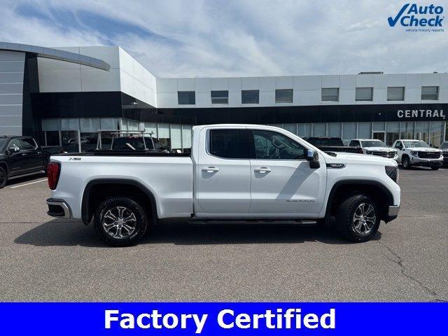 Photo of 2023 Summit White GMC Sierra 1500