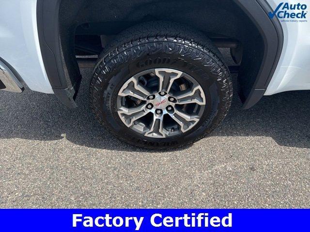 Photo of 2023 Summit White GMC Sierra 1500
