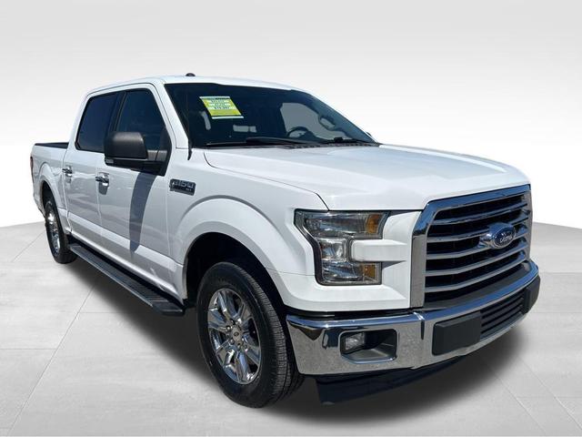 Photo of 2017 Oxford White Ford F-150