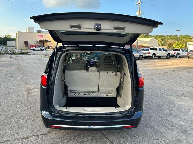Photo of 2020 Maximum Steel Metallic Clearcoat Chrysler Pacifica