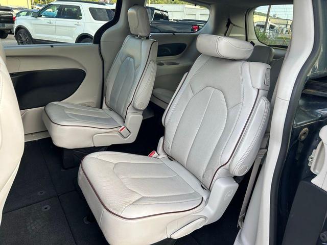 Photo of 2020 Maximum Steel Metallic Clearcoat Chrysler Pacifica