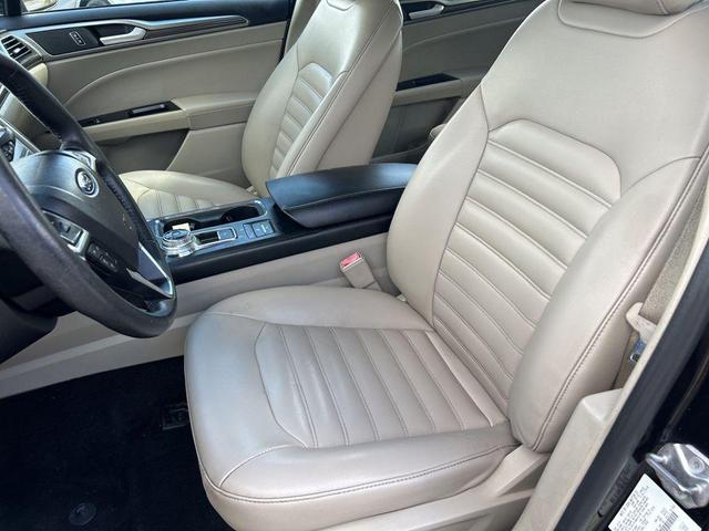 Photo of 2020 Black Metallic Ford Fusion
