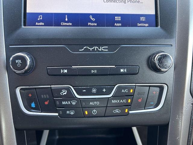 Photo of 2020 Black Metallic Ford Fusion