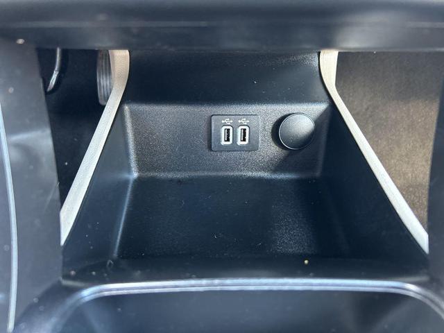 Photo of 2020 Black Metallic Ford Fusion