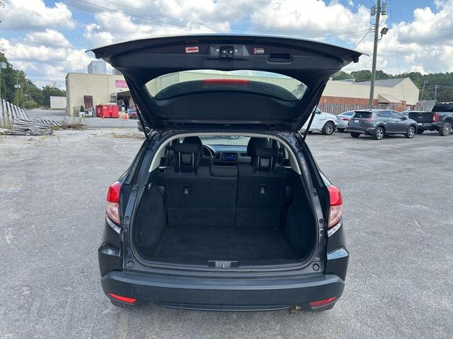 Photo of 2017 Modern Steel Honda HR-V