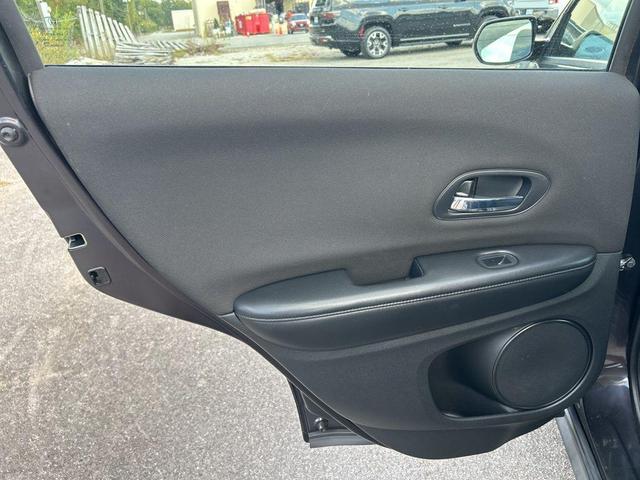 Photo of 2017 Modern Steel Honda HR-V