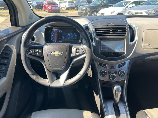 Photo of 2016 Cyber Gray Metallic Chevrolet Trax
