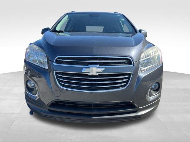 Photo of 2016 Cyber Gray Metallic Chevrolet Trax
