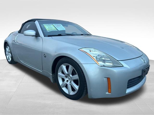Photo of 2004 Chrome Silver Metallic Nissan 350Z