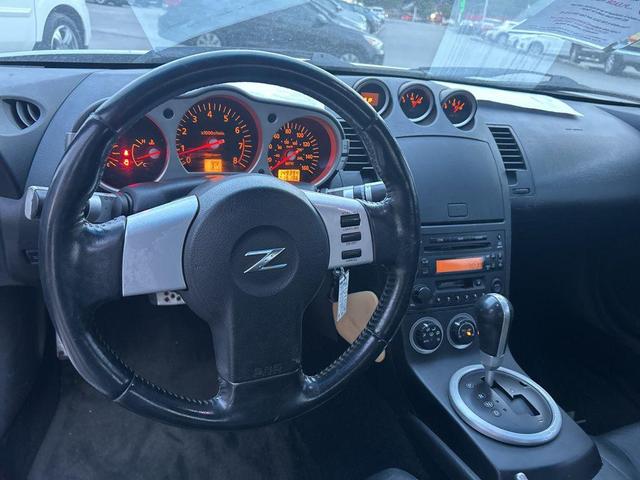 Photo of 2004 Chrome Silver Metallic Nissan 350Z