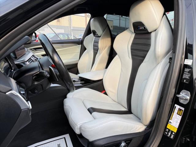 Photo of 2019 Azurite Black Metallic BMW M5