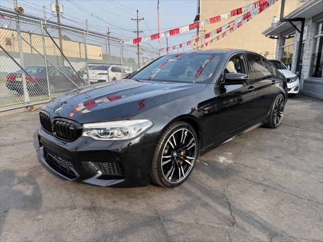 Photo of 2019 Azurite Black Metallic BMW M5