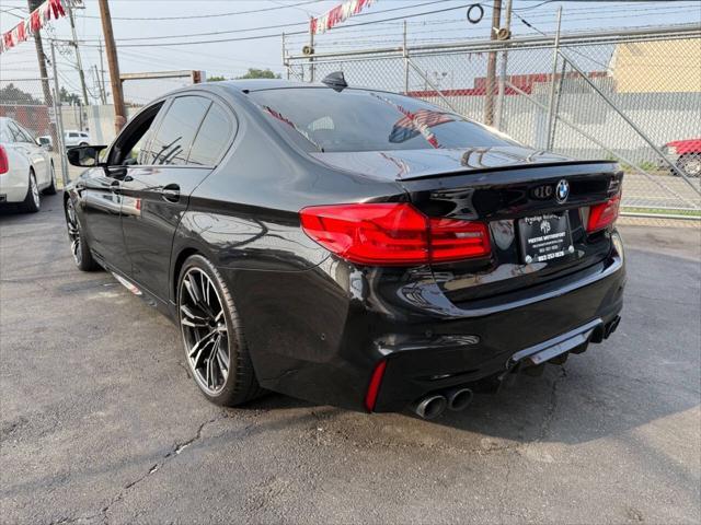 Photo of 2019 Azurite Black Metallic BMW M5