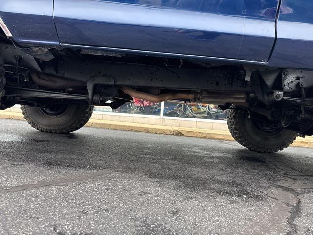 Photo of 1979 Midnight Blue Metallic Ford Bronco